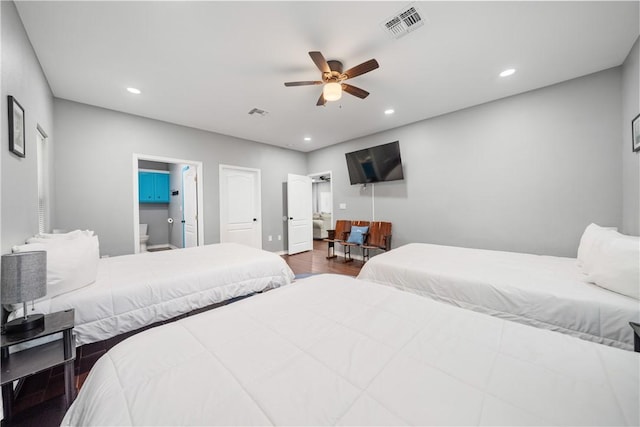 230 Valerie St, Corpus Christi, TX 78418 - bedroom featuring wood finished floors, recessed lighting, ensuite bath, and ceiling fan