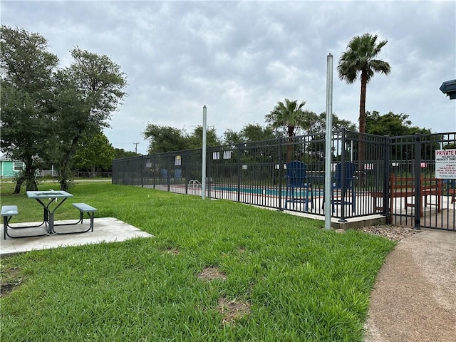 158 Dolphin Dr, Rockport, TX 78382