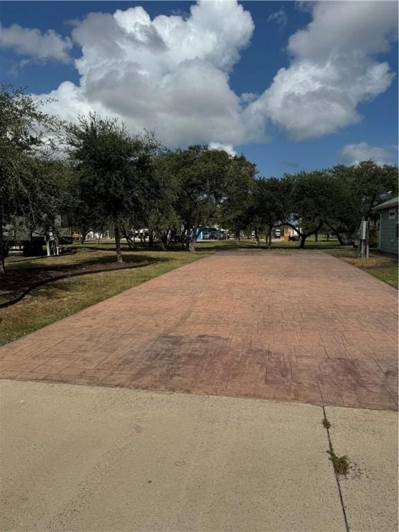 89 Augusta Cir, Aransas Pass, TX 78336