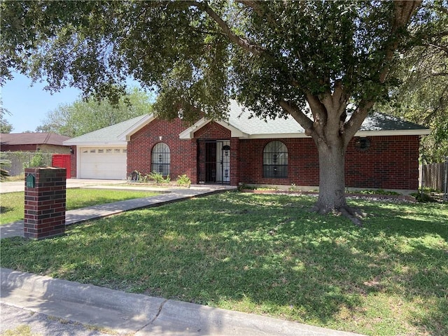 905 Franco Dr, Alice, TX 78332 - photo 2