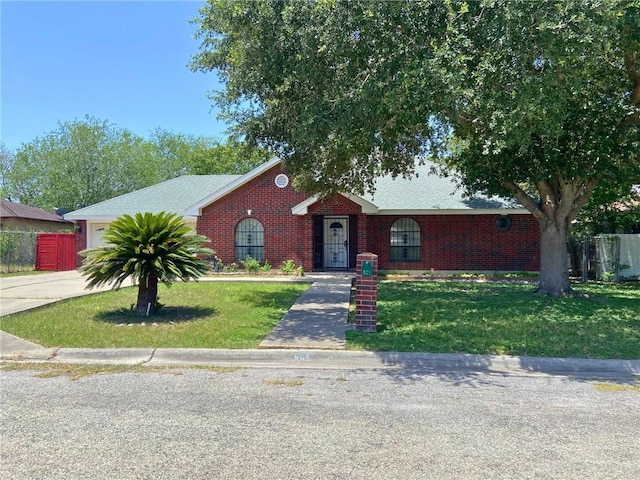 905 Franco Dr, Alice, TX 78332 - photo 1