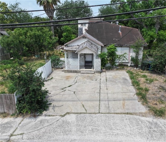 717 25th St, Corpus Christi, TX 78405 - view of patio / terrace