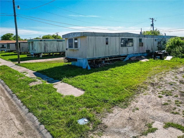 1003 John Wayne Dr, Robstown, TX 78380