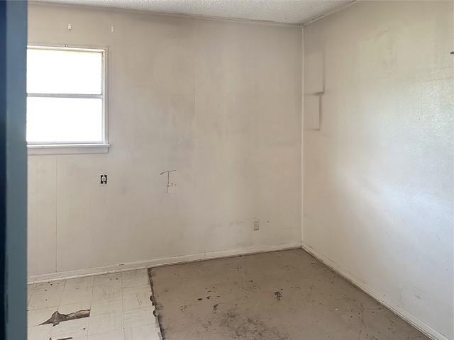 1201 Florida St, Pleasanton, TX 78064 - photo 7