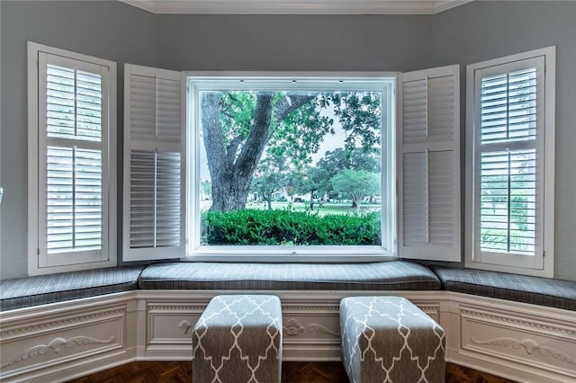 261 Louisiana Ave, Corpus Christi, TX 78404 - sitting room with crown molding