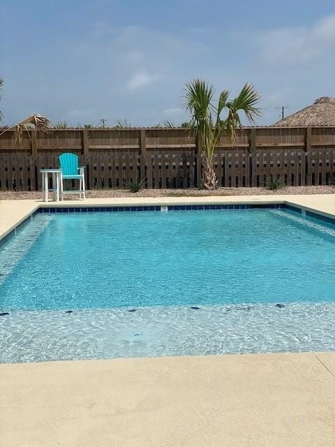 Listing photo 2 for 222 Port Arthur St, Port Aransas TX 78373