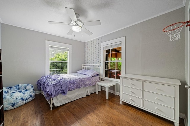 149 Rossiter St, Corpus Christi, TX 78411 - bedroom featuring wood finished floors, ornamental molding, and a ceiling fan