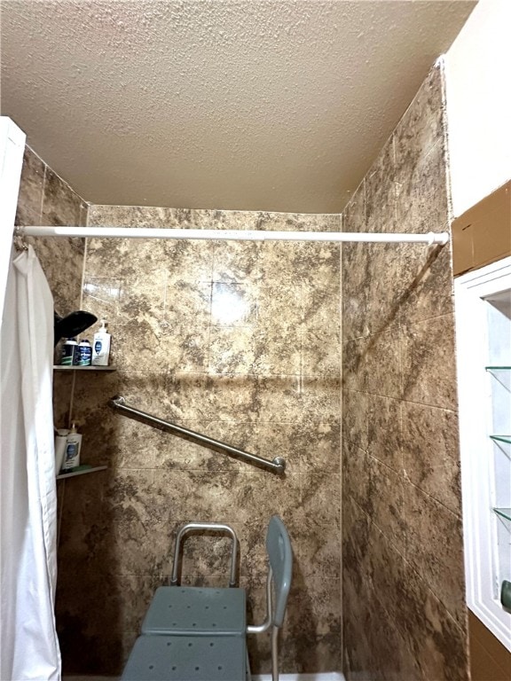 bathroom with a textured ceiling