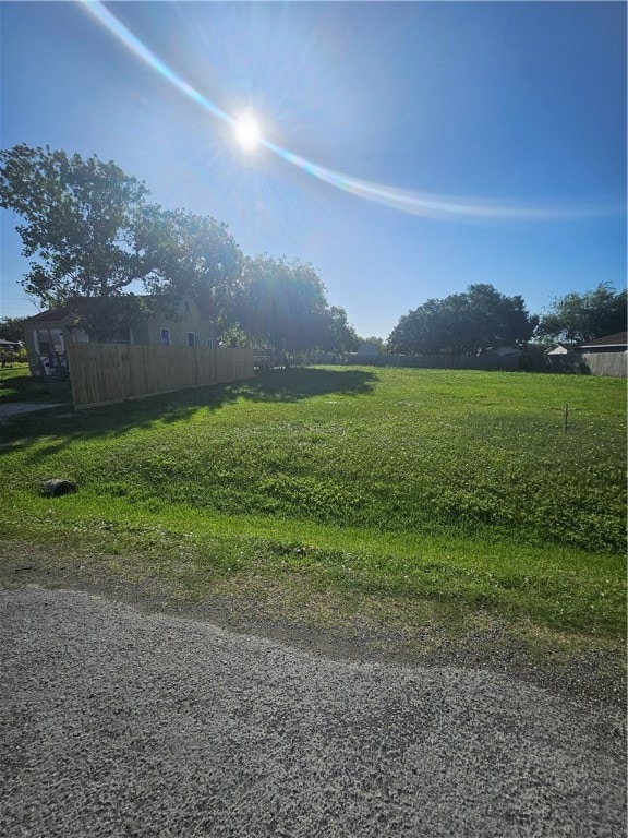 Listing photo 2 for 1925 Orange St, Corpus Christi TX 78418