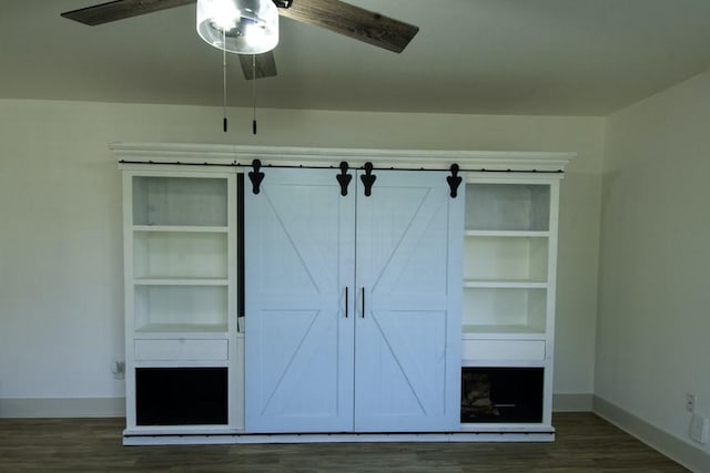 315 W Greenwood Ave, Aransas Pass, TX 78336 - view of closet