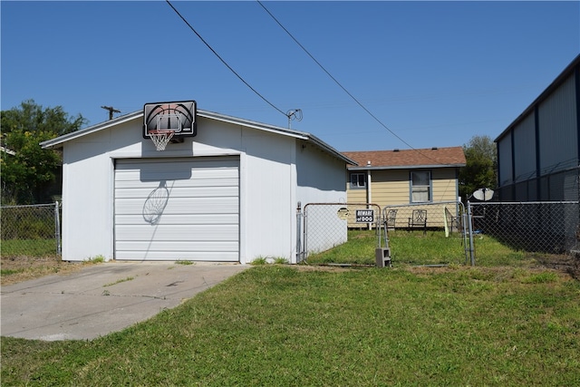 exterior space featuring a yard