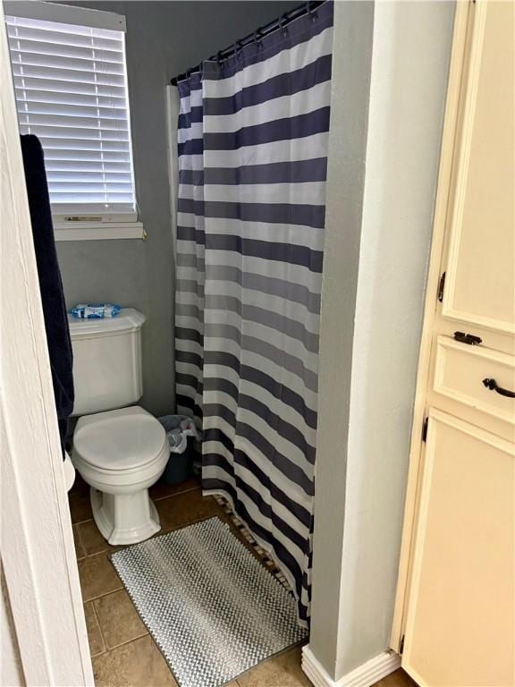 11614 Coleta Creek Dr, Corpus Christi, TX 78410 - bathroom featuring tile patterned floors and a shower with curtain