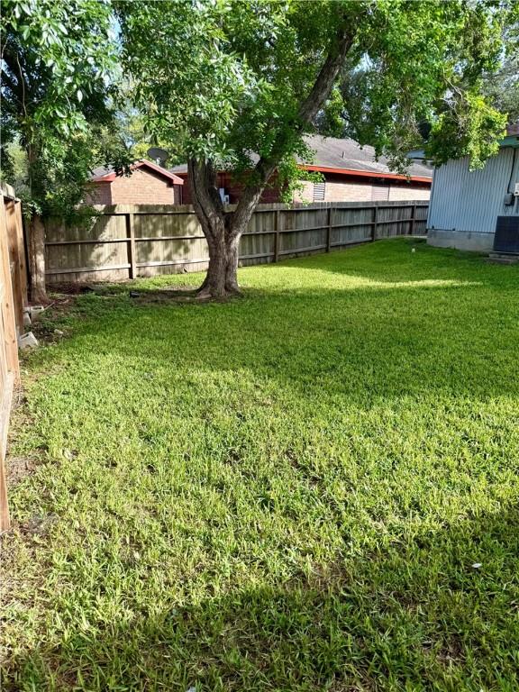 11614 Coleta Creek Dr, Corpus Christi, TX 78410 - view of fenced backyard