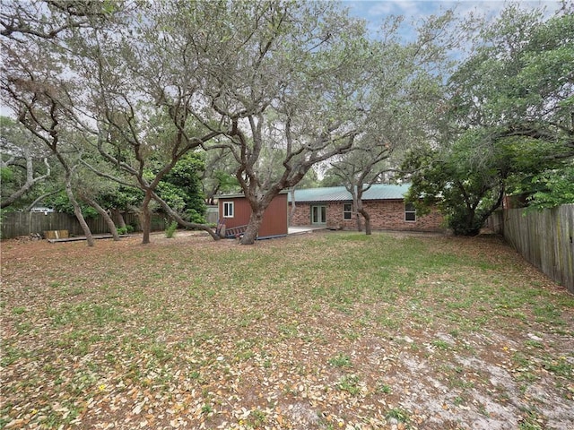 1305 S Whitney St, Aransas Pass, TX 78336 - view of yard