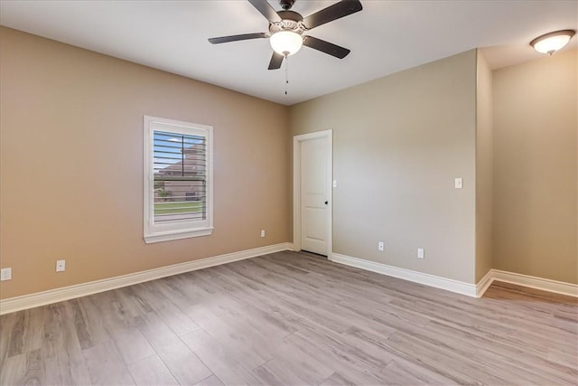 6241 Lago Vista Dr, Corpus Christi, TX 78414 - empty room featuring light wood finished floors and a ceiling fan