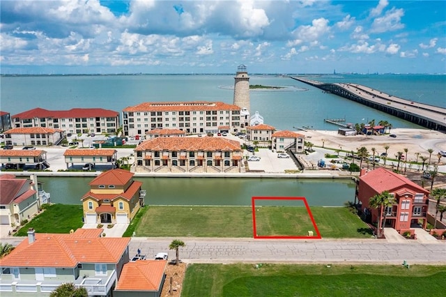 Listing photo 2 for 710 Kings Point Hbr, Corpus Christi TX 78402