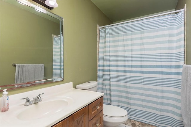 1124 Orange St, Mercedes, TX 78570 - full bath featuring toilet, vanity, and a shower with shower curtain