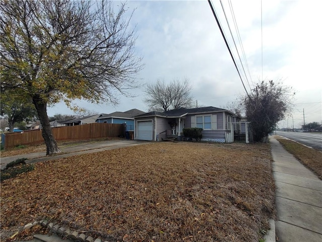 view of front of house featuring a garage