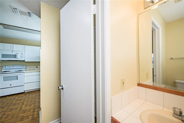 302 Saint Andrews St Unit J-101, Rockport, TX 78382 - photo 16