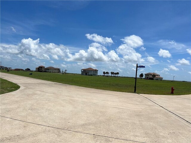 181 E Burgundy Bay Prt, Oconnor, TX 77982