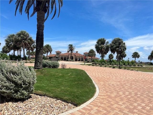 181 E Burgundy Bay Prt, Oconnor, TX 77982