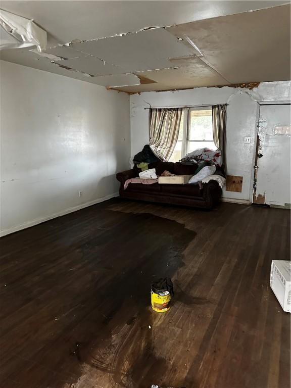 2201 Comanche St, Corpus Christi, TX 78408 - living area featuring hardwood / wood-style floors and baseboards
