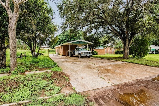 215 NW 2nd St, Premont, TX 78375 - photo 2