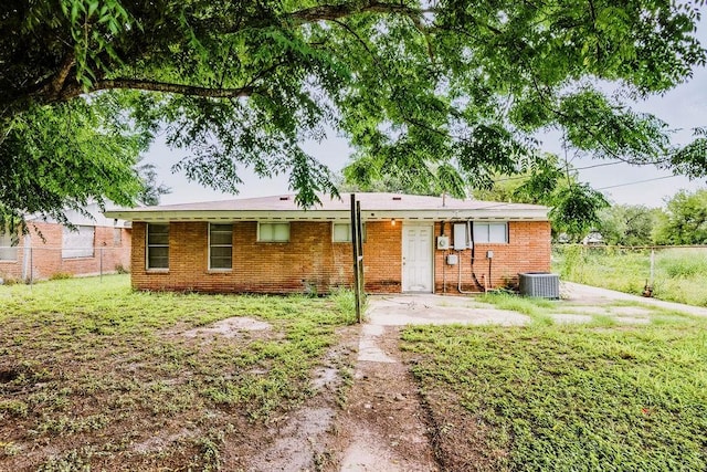 215 NW 2nd St, Premont, TX 78375 - photo 1