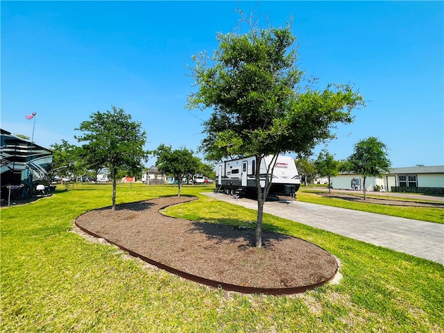 Listing photo 2 for 74 Augusta Cir, Aransas Pass TX 78336