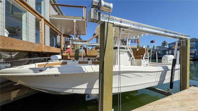 15354 Caravel Dr, Corpus Christi, TX 78418 - dock featuring boat lift