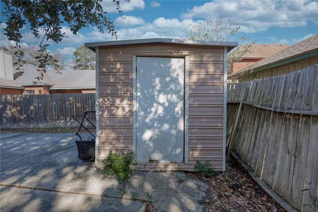 view of outbuilding