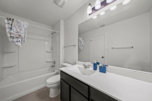 1947 Brandywine Dr, New Braunfels, TX 78132 - full bath featuring tile patterned flooring, toilet, vanity, and washtub / shower combination