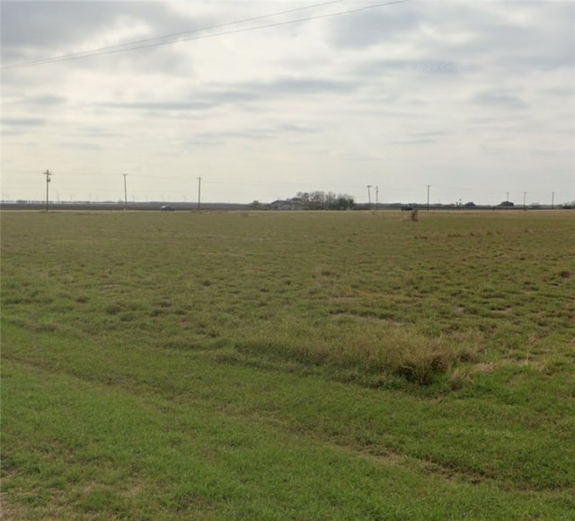 Listing photo 3 for 665 County Road 61, Robstown TX 78380