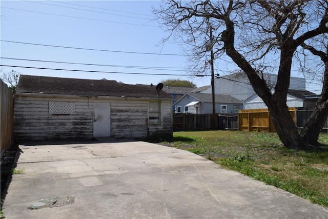 garage featuring fence