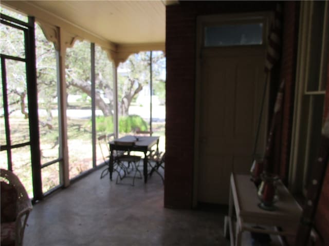 view of sunroom / solarium