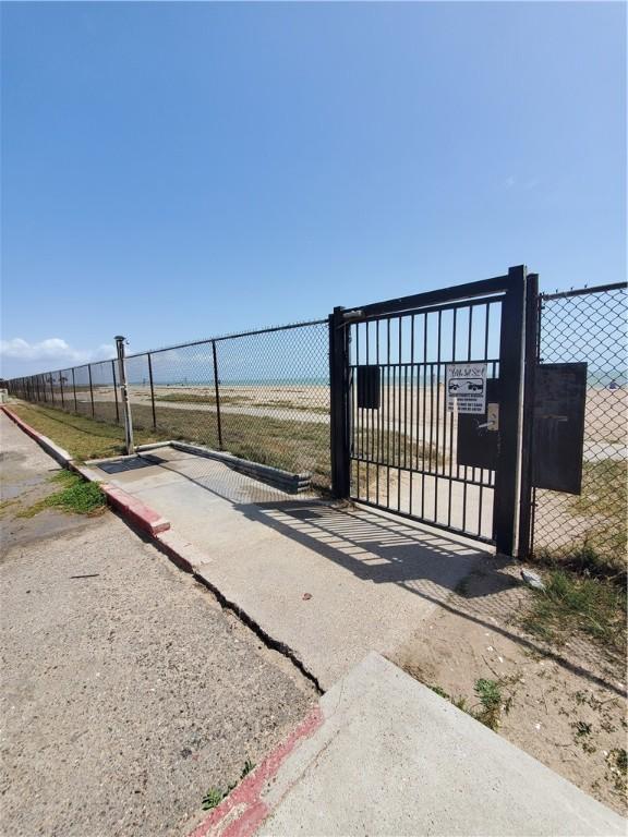 3938 Surfside Blvd Unit 1121, Corpus Christi, TX 78402 - view of gate