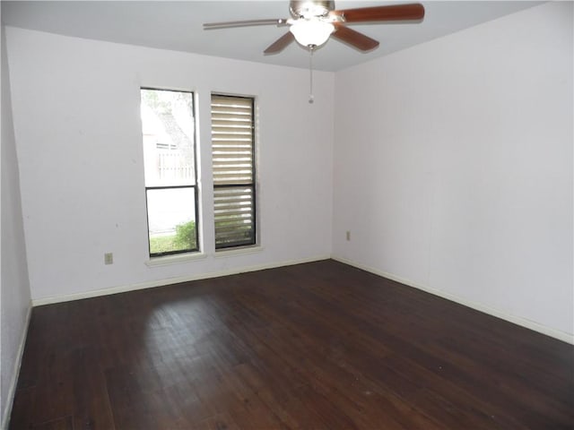 13656 Teague Ln Unit 33, Corpus Christi, TX 78410 - spare room featuring wood finished floors, a ceiling fan, and baseboards