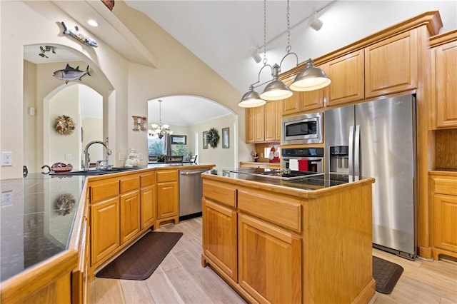 13805 Hawksnest Bay Dr, Corpus Christi, TX 78418 - kitchen with appliances with stainless steel finishes, arched walkways, light wood-style flooring, a kitchen island, and high vaulted ceiling