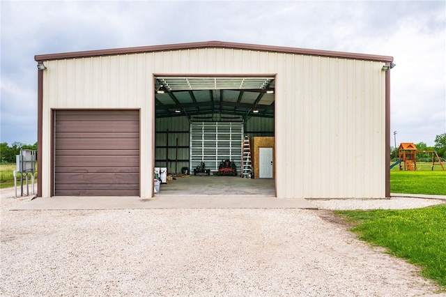 view of detached garage