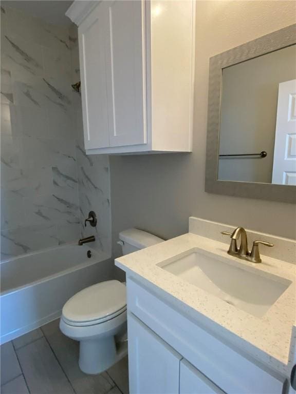 13941 Flintlock Dr, Corpus Christi, TX 78418 - full bathroom featuring vanity and shower / bath combination