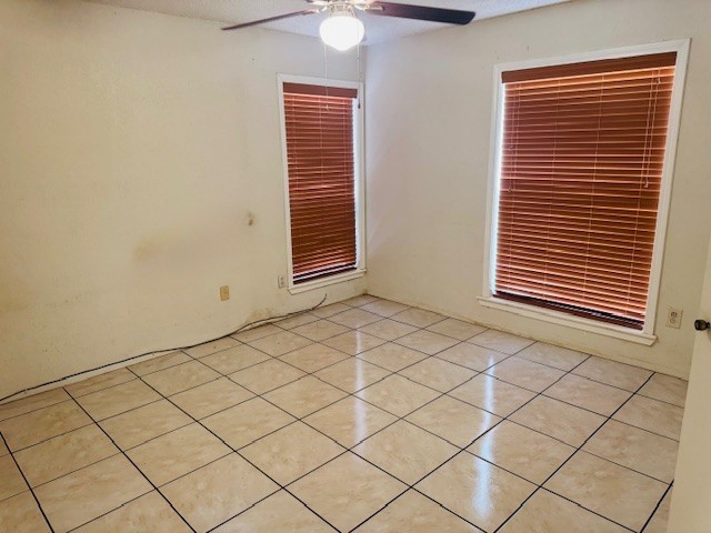 2238 Saxony Dr, Corpus Christi, TX 78418 - photo 11