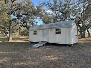 view of outbuilding