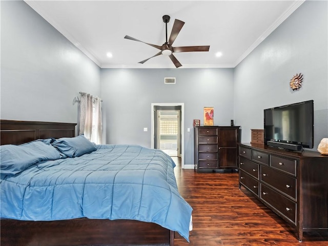 5422 Pressler Dr, Corpus Christi, TX 78413 - bedroom featuring ornamental molding, recessed lighting, dark wood-type flooring, visible vents, and ceiling fan