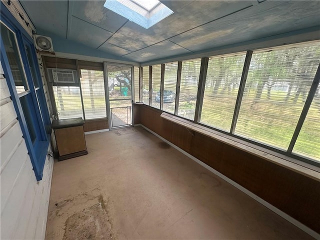 225 W Gile Ave, Aransas Pass, TX 78336 - unfurnished sunroom featuring a healthy amount of sunlight and a skylight