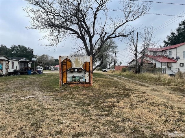 121 NW 6th St, Premont, TX 78375 - photo 4
