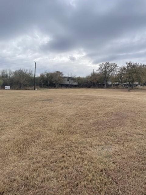 Listing photo 2 for 5787 County Road 73, Robstown TX 78380