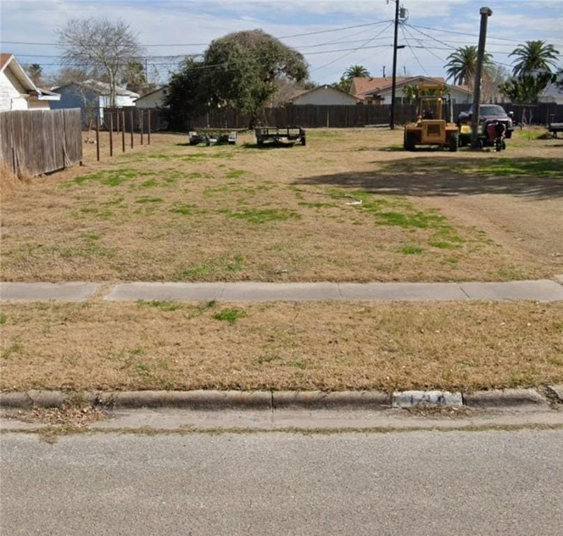 123 N Mccampbell St, Aransas Pass, TX 78336