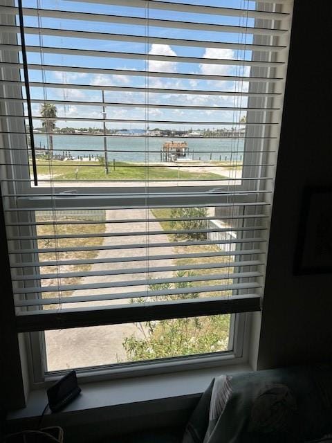 1811 Bay Shore Dr, Rockport, TX 78382 - detailed view of a water view