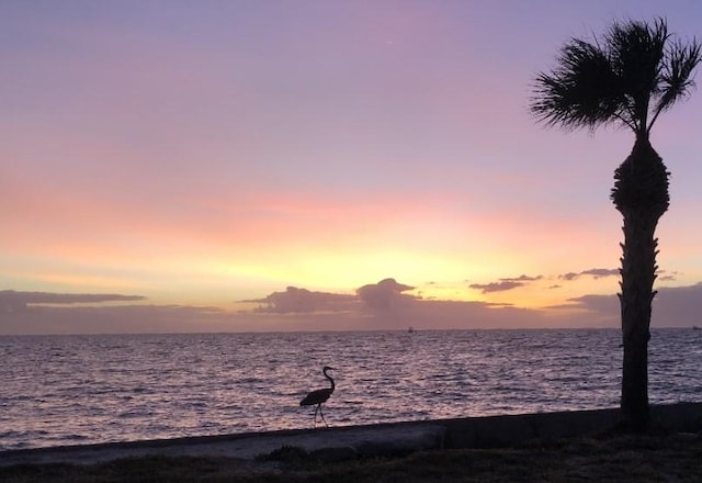 1811 Bay Shore Dr, Rockport, TX 78382 - water view