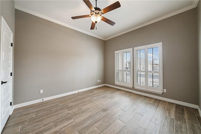 14150 Coquina Bay Ave, Corpus Christi, TX 78418 - unfurnished room with light wood finished floors, crown molding, baseboards, and a ceiling fan